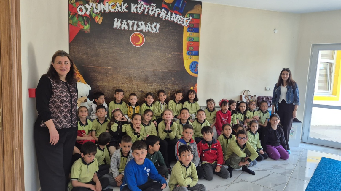 Okulumuz 1/A, 2/A ve 2/B öğrencilerinin Oyuncak Müzesi Gezisi