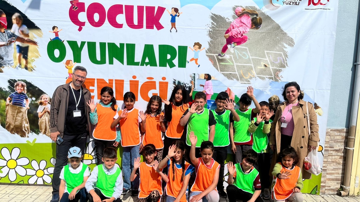 Geleneksel Çocuk Oyunları Şenliği